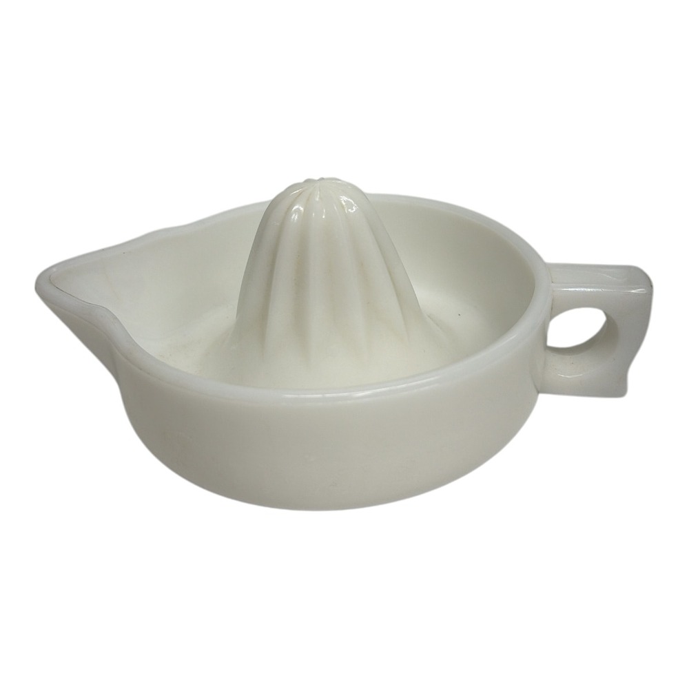Vintage Sunkist Milk Glass Juicer Reamer EUC 5 3/4" Diameter x 3 1/2"H